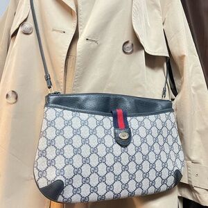 Verified authentic Gucci vintage web sherry line crossbody bag (KLV16)